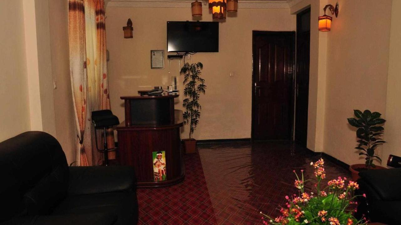 Keba Guest House Adís Abeba Exterior foto